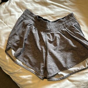 Lululemon tracker short